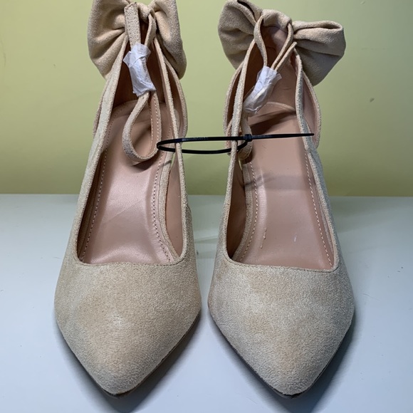 ZBY Tan Pointed Toe Ankle Strap Heels - Picture 9 of 11